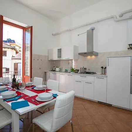 Cascina Cattaneo Sleeps 5 Wifi T783522 * Luino