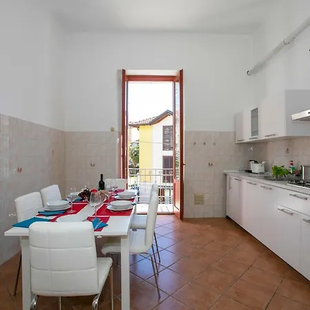 Cascina Cattaneo Sleeps 5 Wifi T783522 Apartment